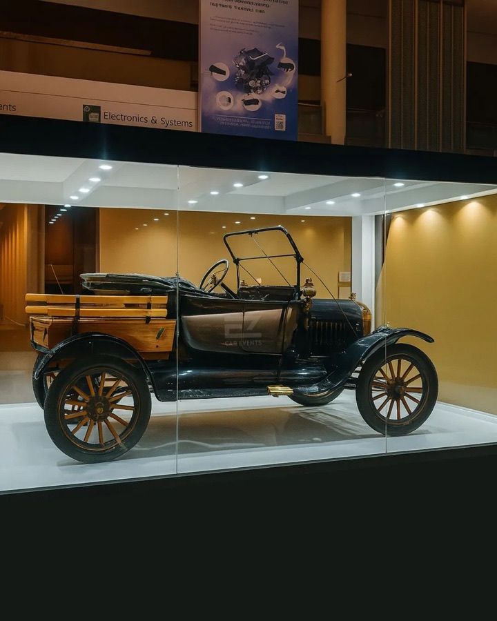 Glass Box: Automechanika Dubai, Dubai World Trade Centre